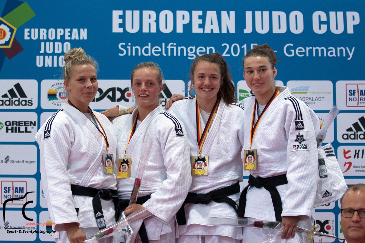 European Cup Sindelfingen 2015 Podium -70kg Gaby De By (NED), Yvonne Odink (NED), Natascha Ausma (NED), Evelien Berndsen (NED)